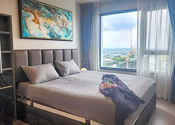 Suksawatdee665 /1-2min Walk To Bts Mrt 4*