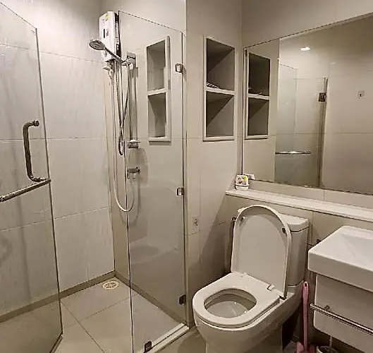 ホテル Suksawatdee665 /1-2min Walk To Bts Mrt 4*