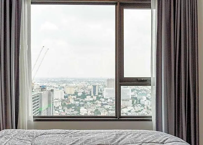 Suksawatdee665 /1-2min Walk To Bts Mrt 4*